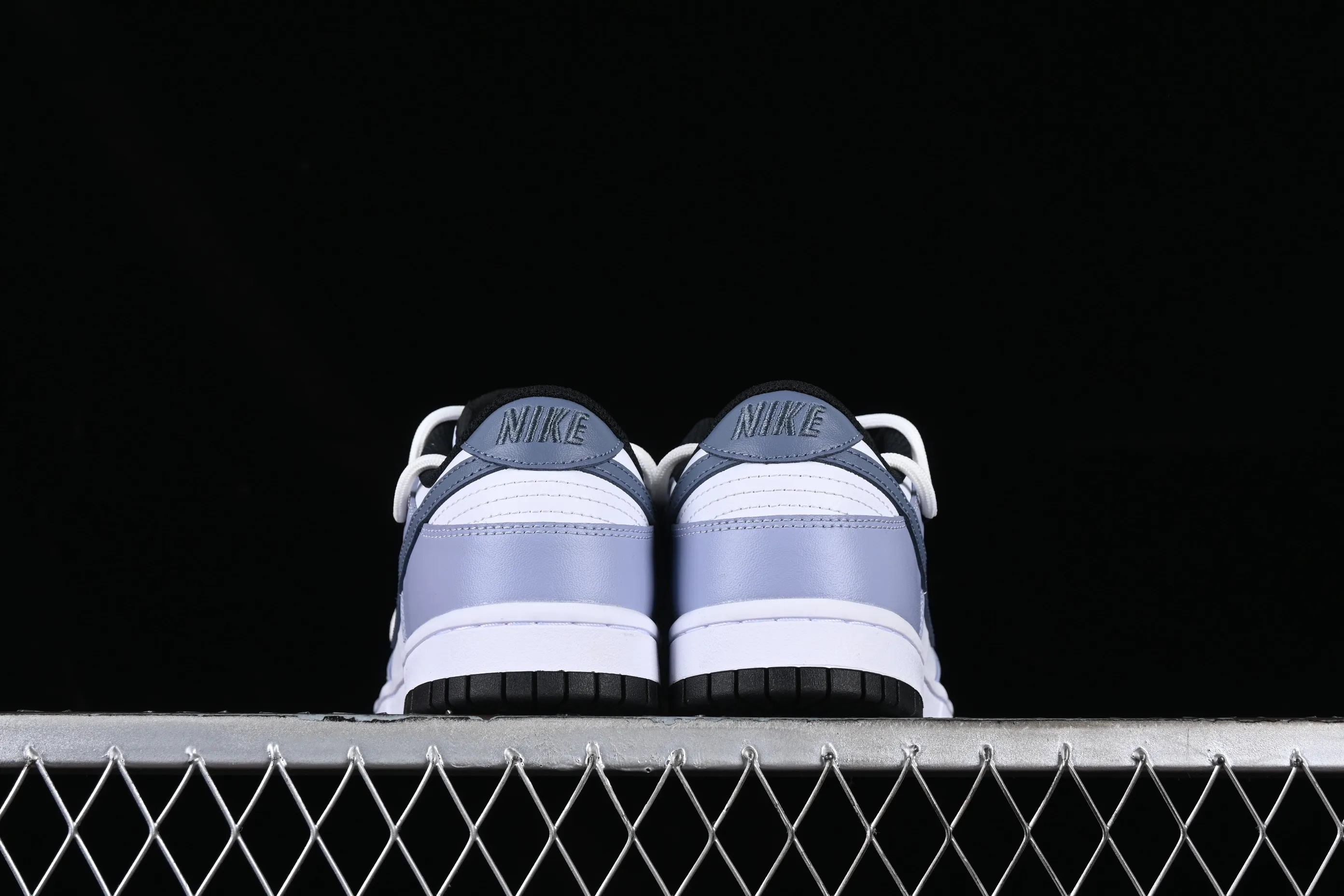 All Categories Nk SB Dunk Series Nk SB Dunk Low Low-top sneakers Nk SB Dunk Low Blueberry soda Simple haze gray blue SB strap low-top casual sneakers DD1503-101